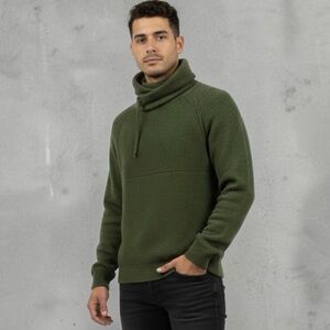 Green Hooded Sweater men’s unbranded Med/ Large